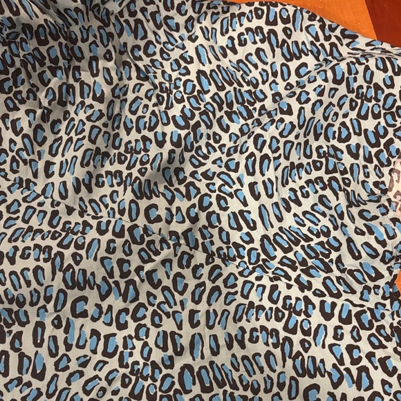 SARA CAMPBELL short sleeve blue leopard print top.NWT - Picture 10 of 12